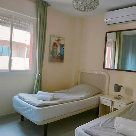 Sea View Apartment *